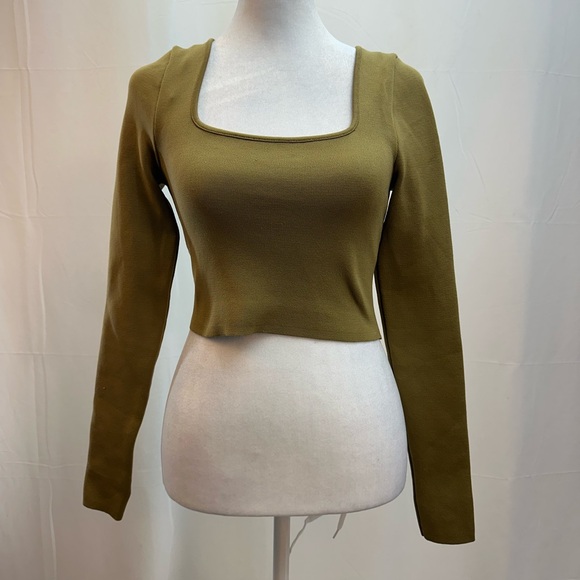 Zara Tops - Zara Green Long Sleeve Crop Top S
